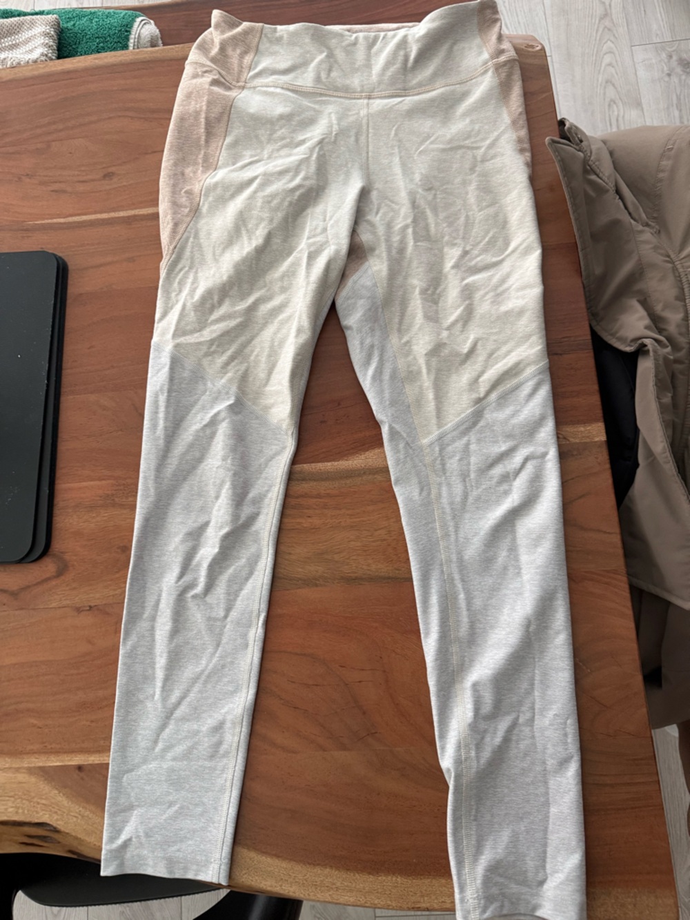 Outdoor Voices Two Tone 7/8 Legging